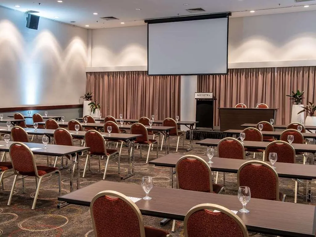 Novotel Perth Langley Hotel