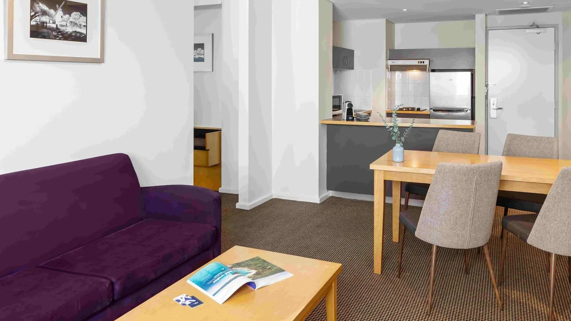 Novotel Perth Langley 4*,