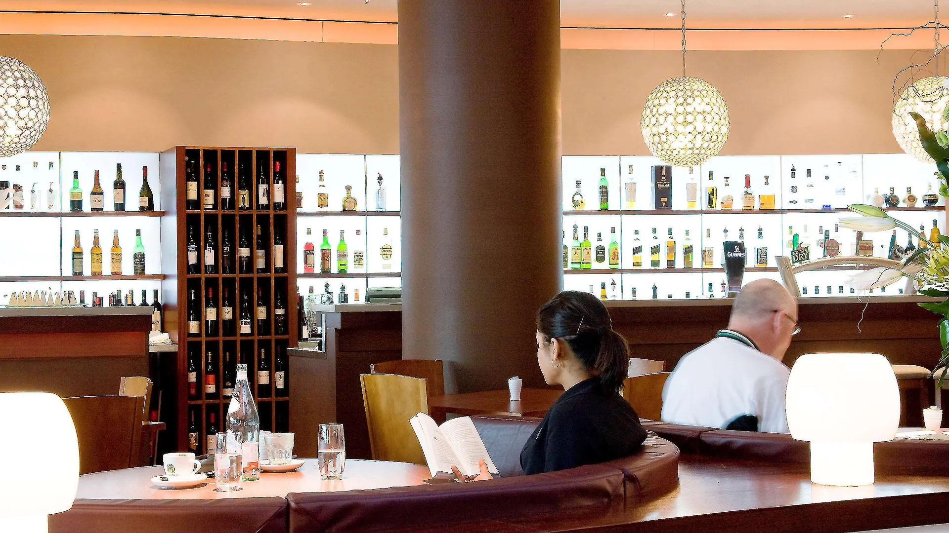 Novotel Perth Langley 4*,
